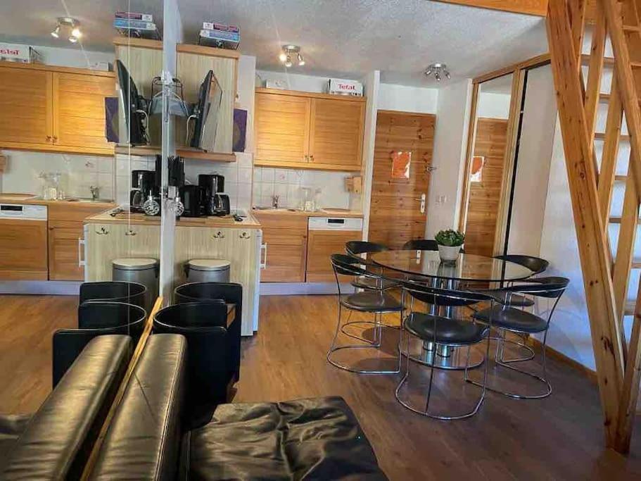 Central 3 Bedroom Chalet With Balcony Val-dʼIsère Esterno foto